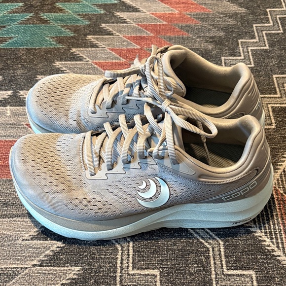 Topo Athletic Phantom 3 - Picture 2 of 5